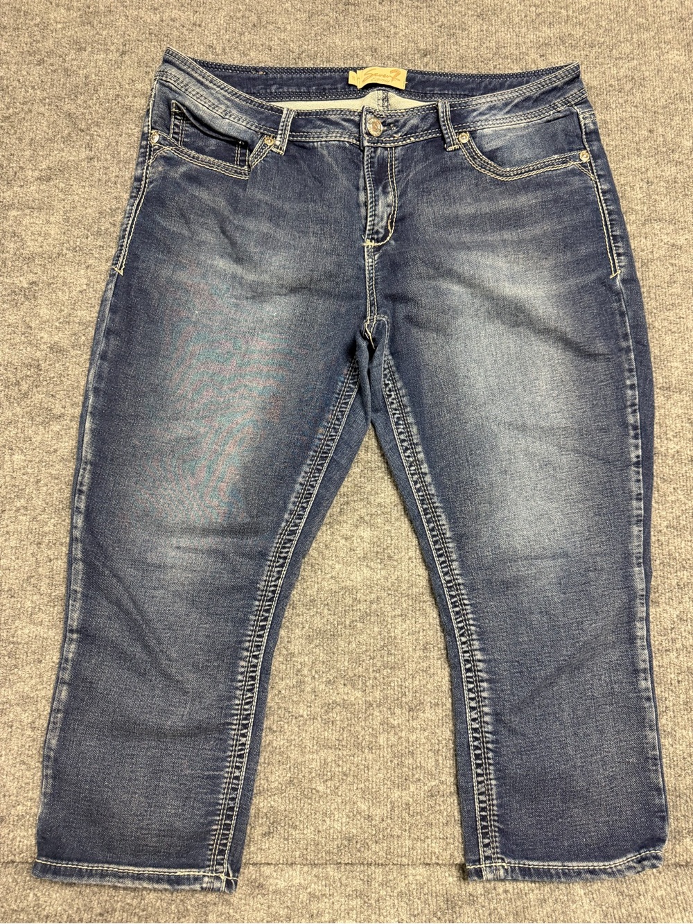 Seven7 Capri Jeans